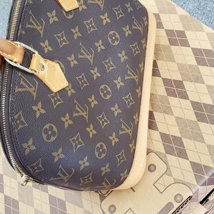 LOUIS VUITTON ALMA PM